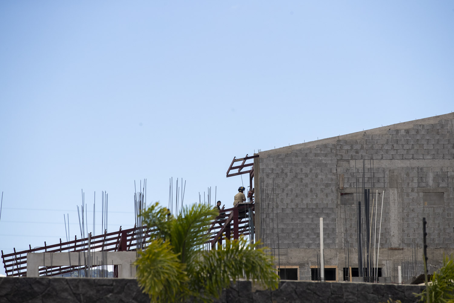 12/03/2019. Sabanilla, San José, Costa Rica. Materiales de construcción, clavos, tornilos, block de cemento, hierro, alambre, varilla, cemento, arena, piedra, madera, constructores. Fotografía: Alejandro Gamboa Madrigal