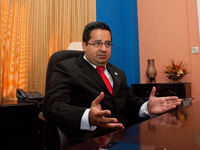 | FABIáN HERNáNDEZ PARA LN