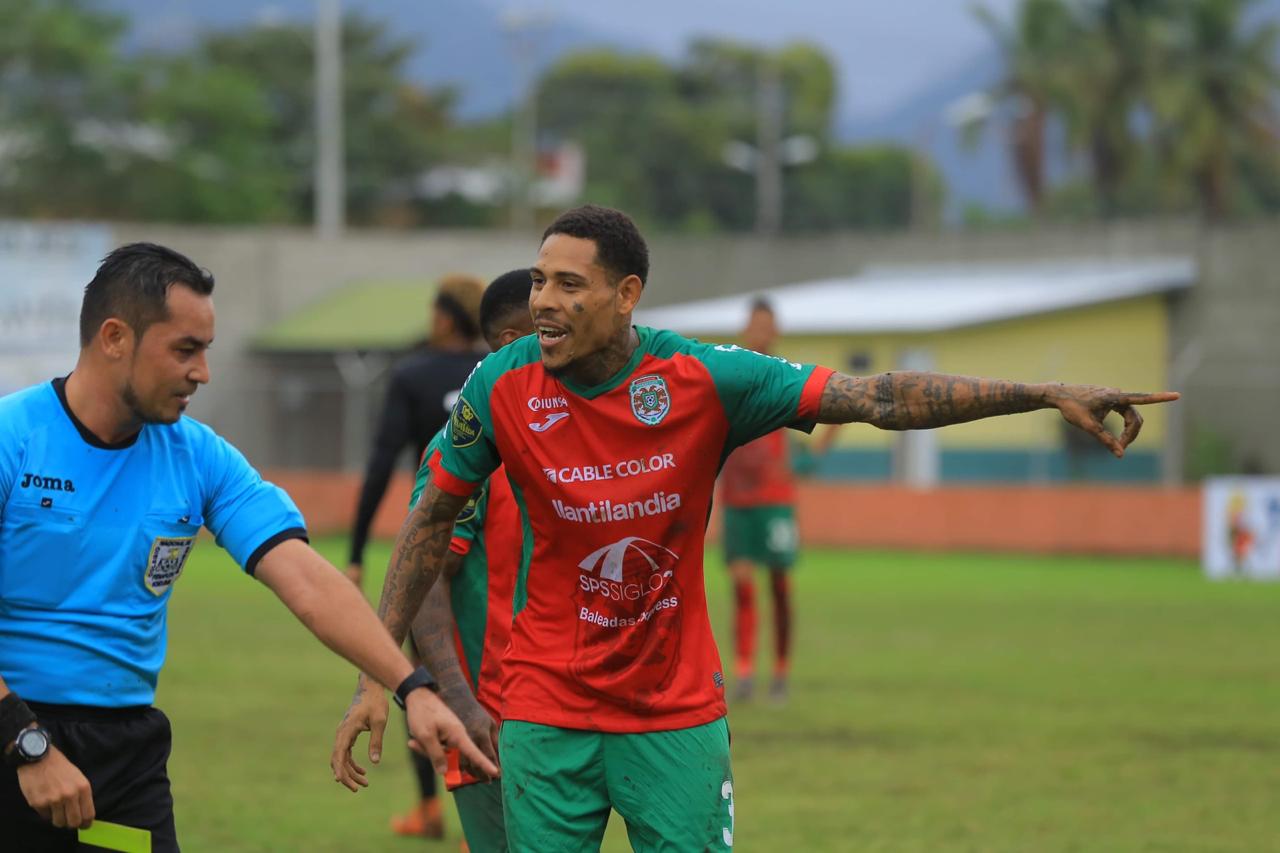 Henry Figueroa ya comenzó a jugar con el Marathón. Fotografía: Diario Diez