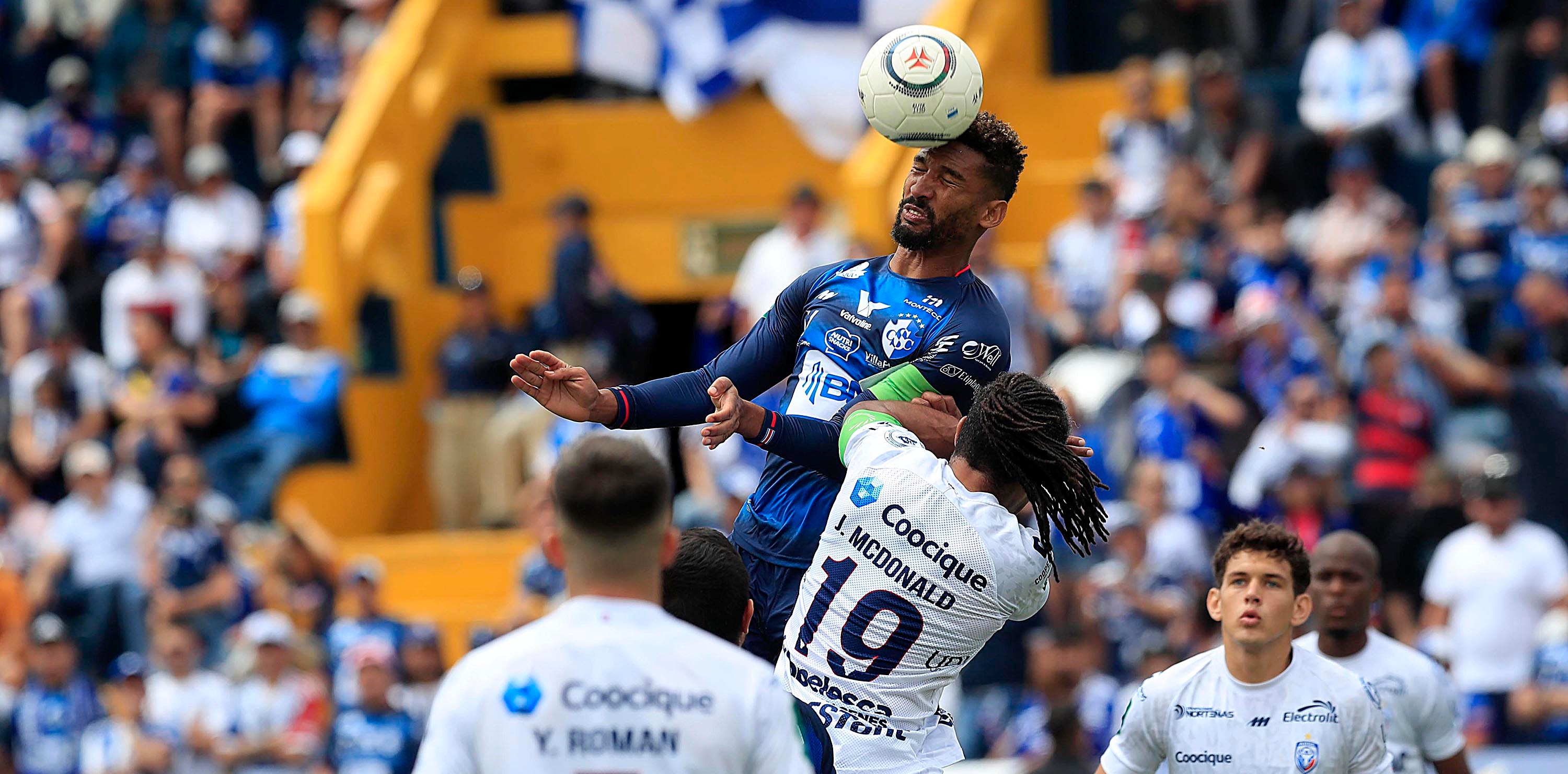 El partido entre Cartaginés y San Carlos fue bueno y estaba para cualquiera, pero el gol nunca cayó.