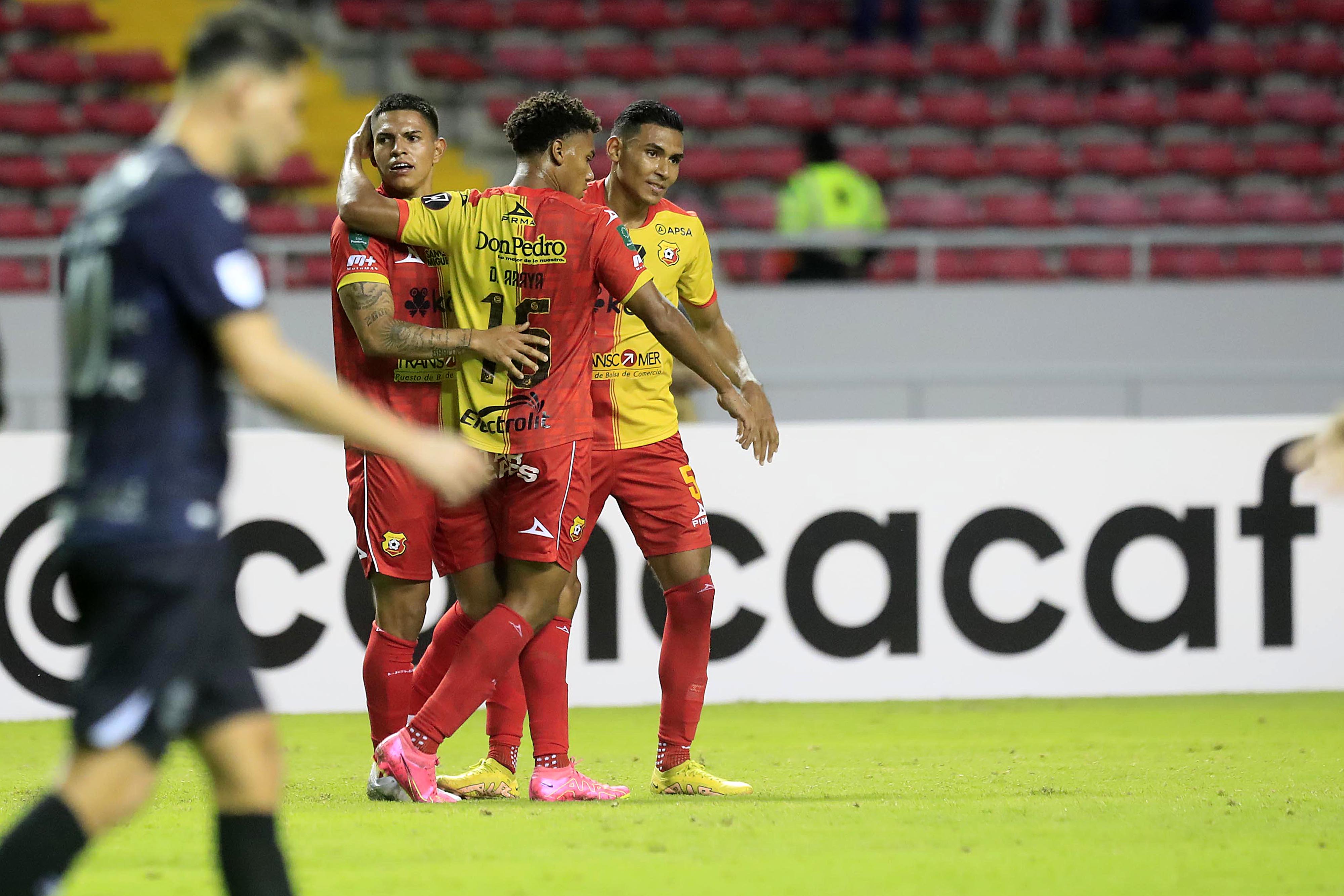 16/08/2023 Estadio Nacional. El Club Sport Herediano recibió al Real España, de Honduras, en partido por la jornada 3, Grupo C de la Copa Centroamericana. Alejandro Bran (25)