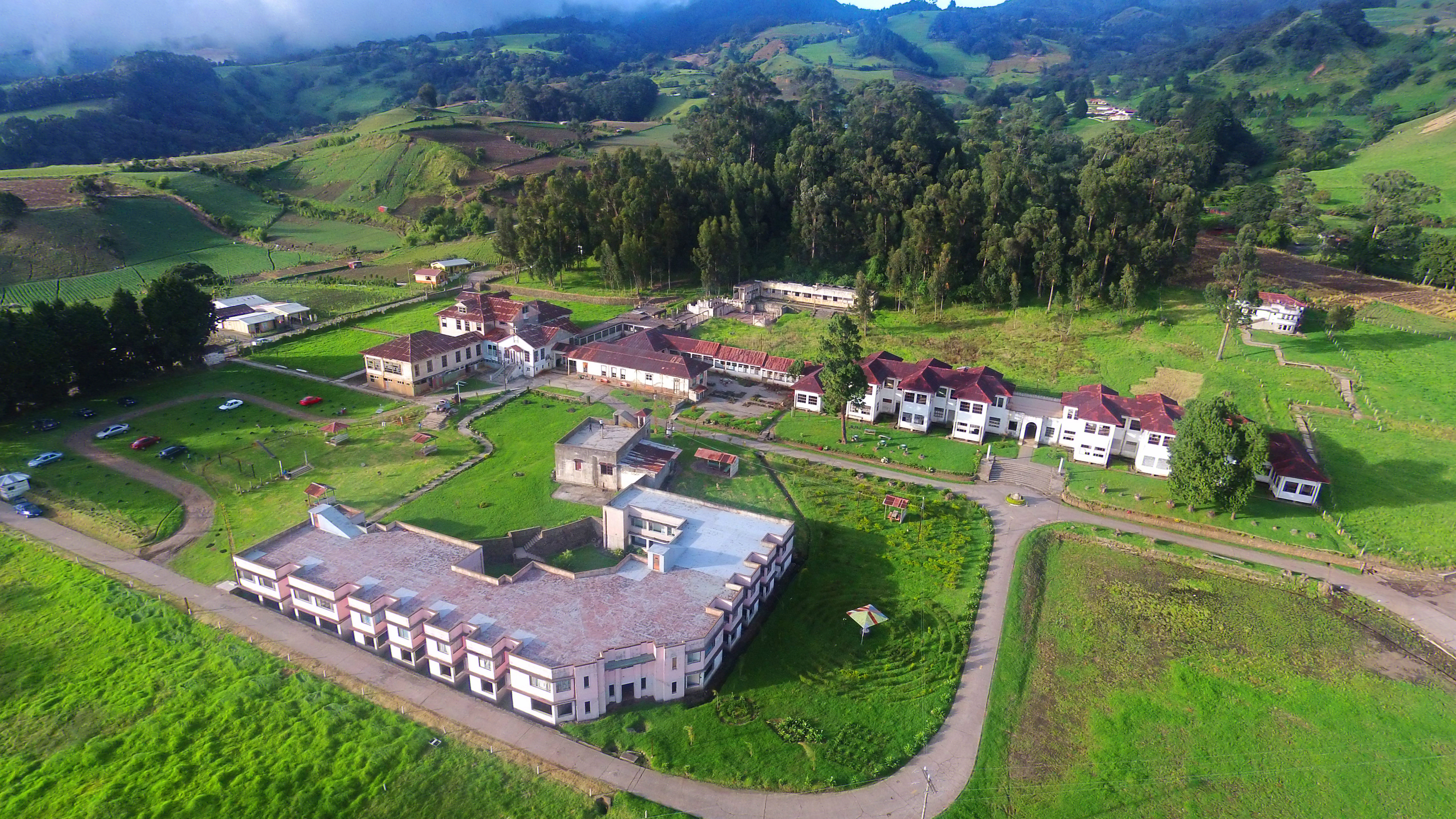La primera etapa del Sanatorio Carlos Durán Cartín, en Potrero Cerrado de Oreamuno, Cartago, fue construido entre 1916 y 1918. Sin embargo, la edificación de todo el conjunto arquitectónico tardó tres décadas. Foto: Warren Campos para LN.