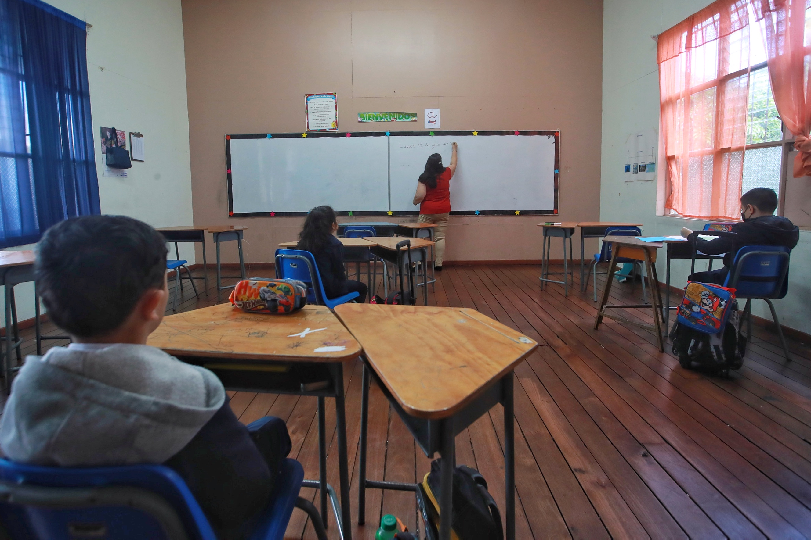 El Régimen Transitorio de Reparto del Magisterio Nacional cuenta con 45.165 pensionados de los cuales la mayoría trabajaron en el Ministerio de Educación Pública. (Foto ilustrativa)