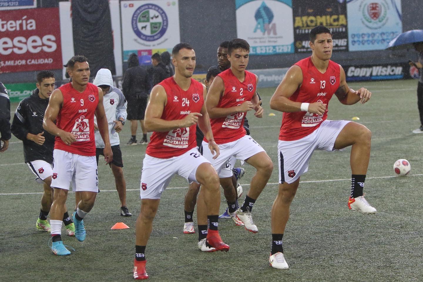Bernald Alfaro, Jurguens Montenegro, Josué Meneses, Santiago van der Putten y Alexis Gamboa fueron titulares en el último partido de Alajuelense en la fase regular del Clausura 2022.