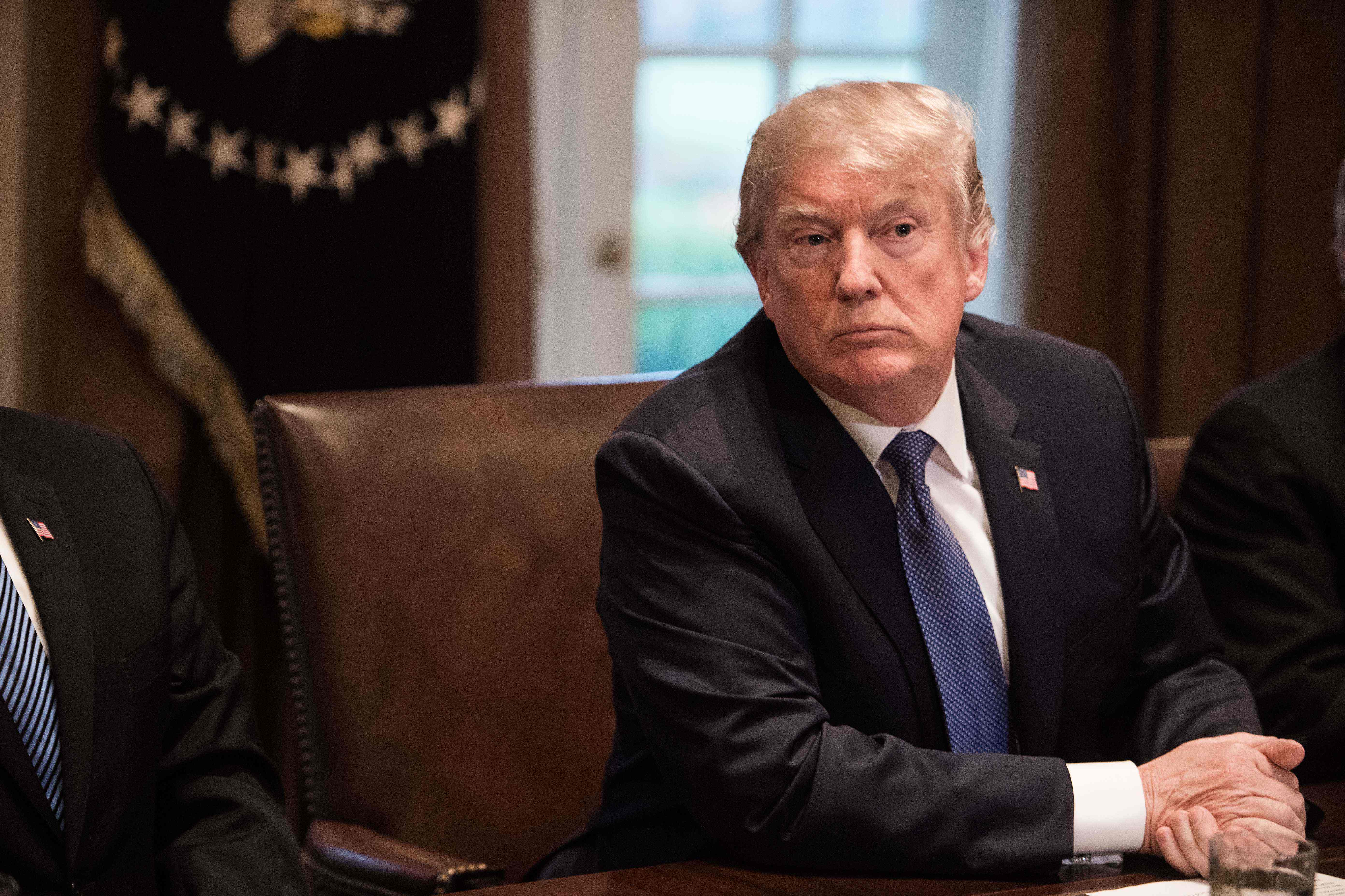 El presidente estadounidense, Donald Trump, asiste a una reunión con altos líderes militares en la Casa Blanca en Washington,el 9 de abril del 2018. Foto: Agencia AFP