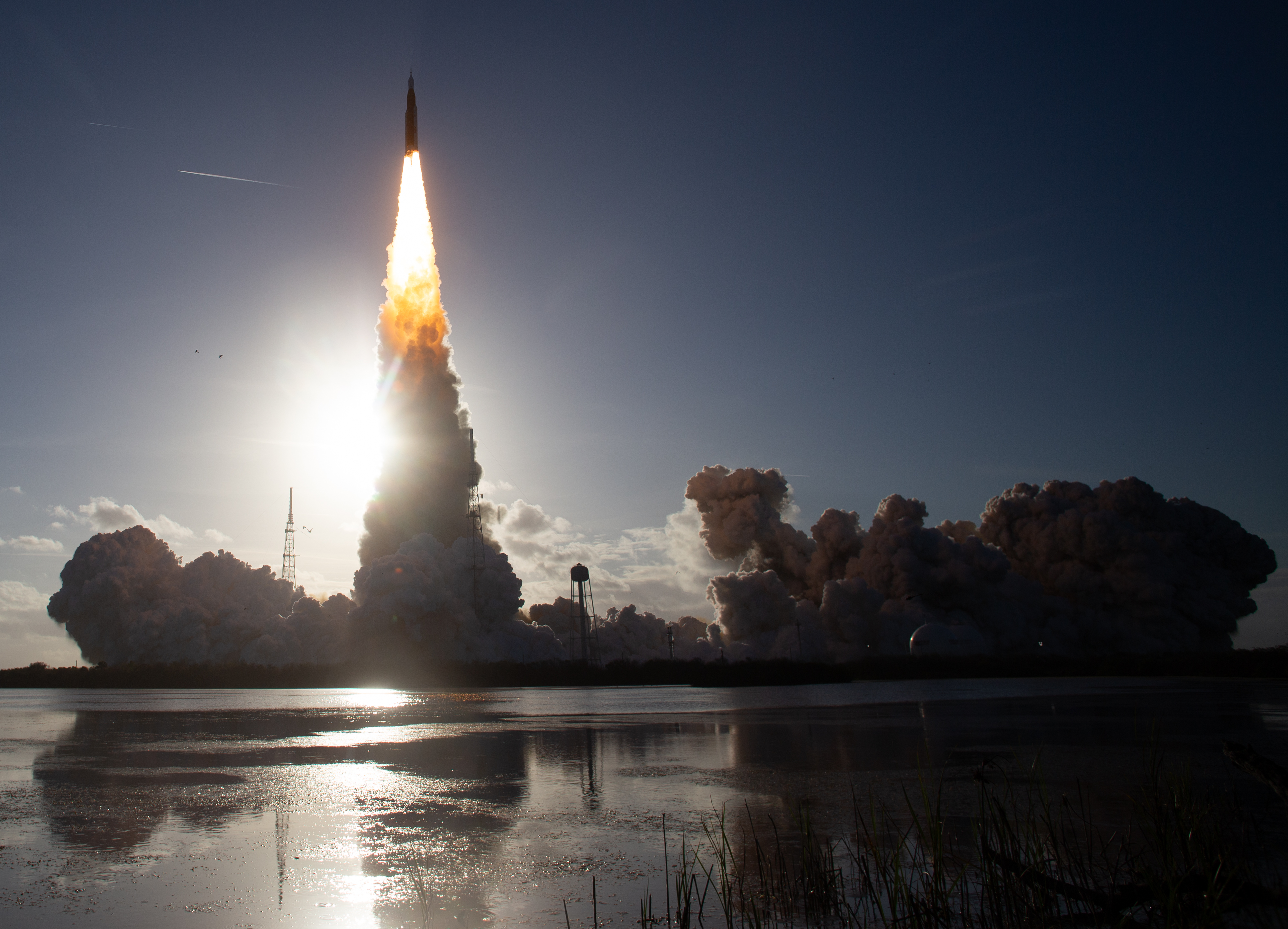 La tripulación de Artemis II afina su regreso con una trayectoria gravitacional inspirada en Apolo 13.
