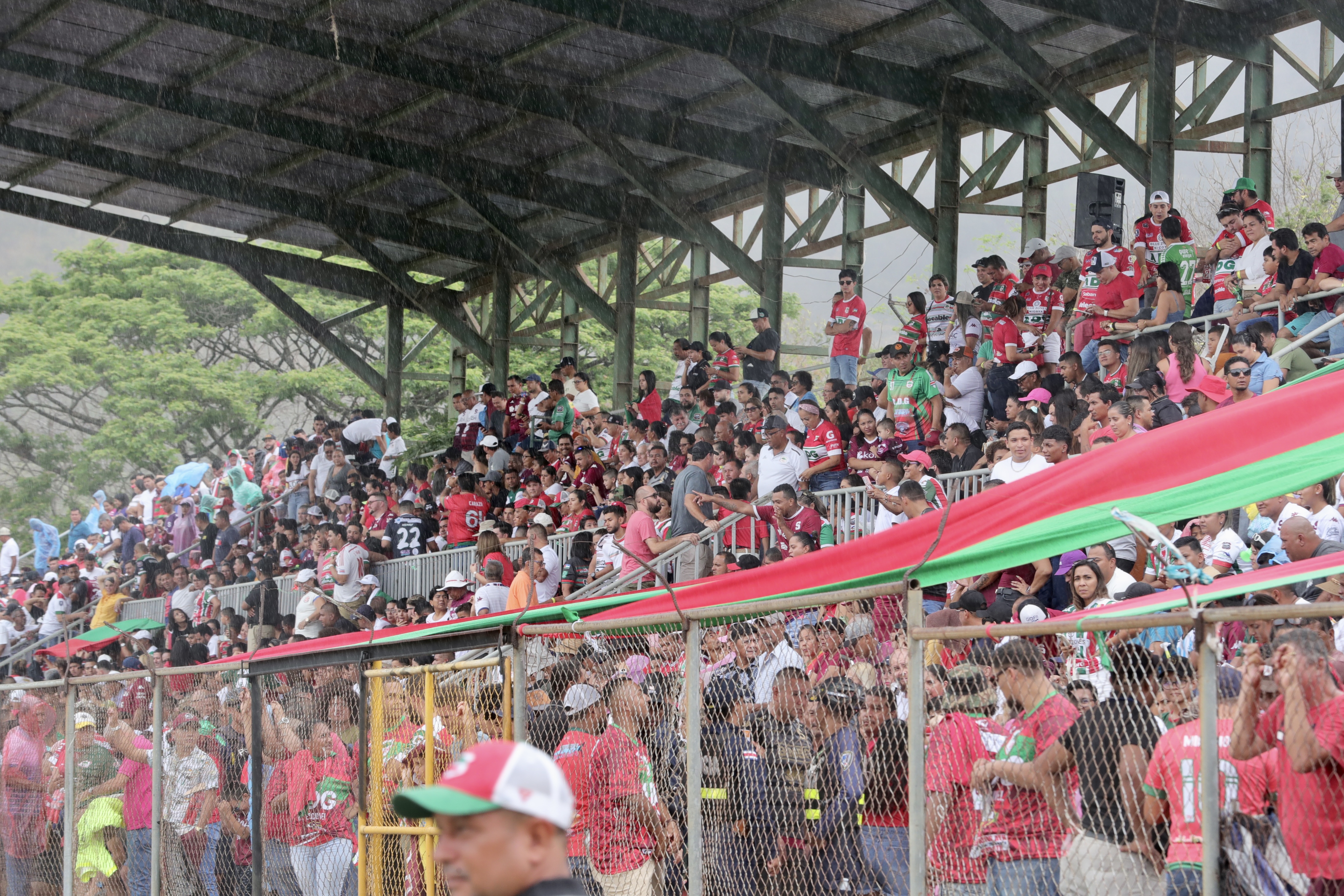 10/03/2023 Partido en el estadio Chorotega de Nicoya, entre Guanacasteca y Saprissa. Foto Alonso Tenorio