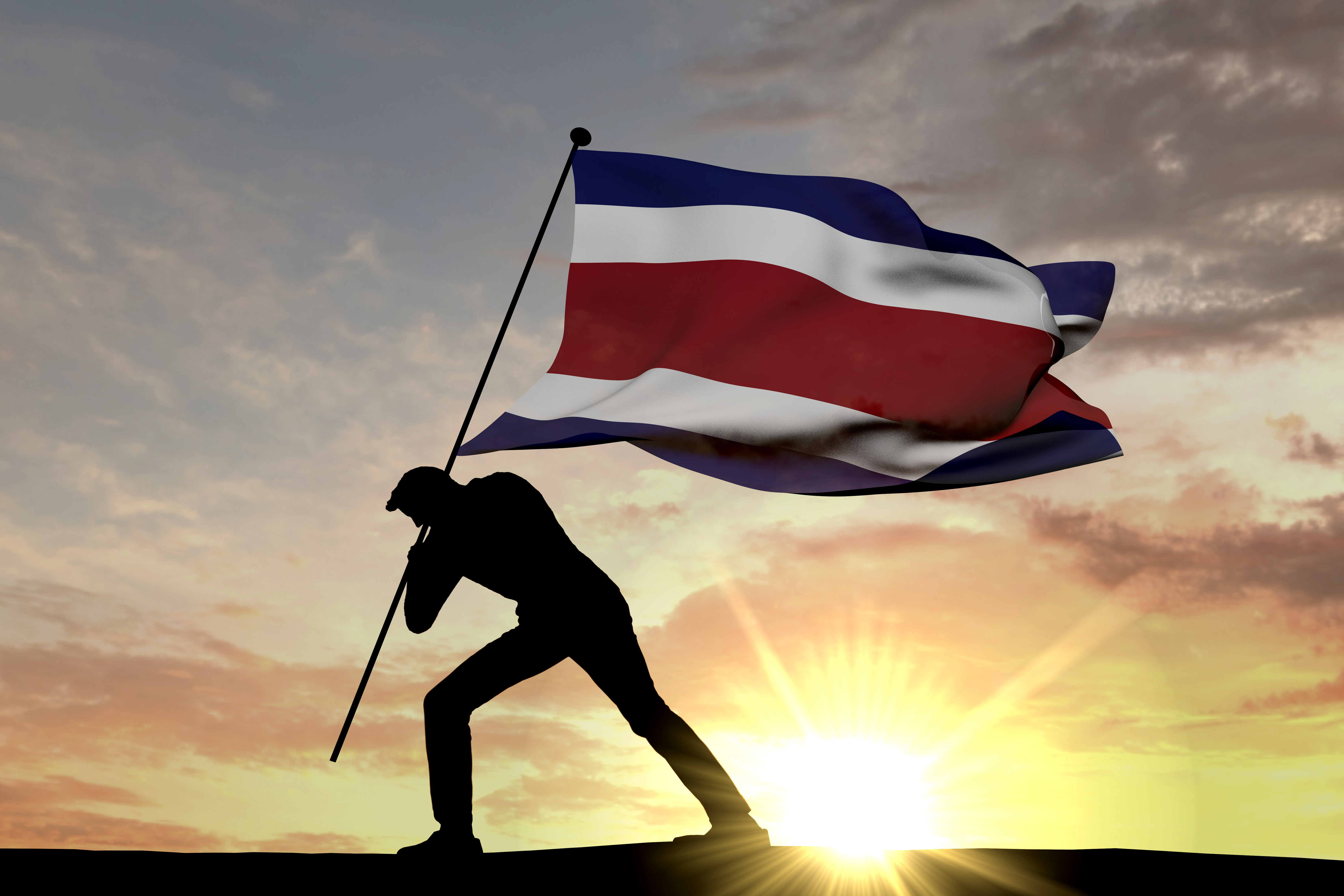 Hombre con bandera de Costa Rica