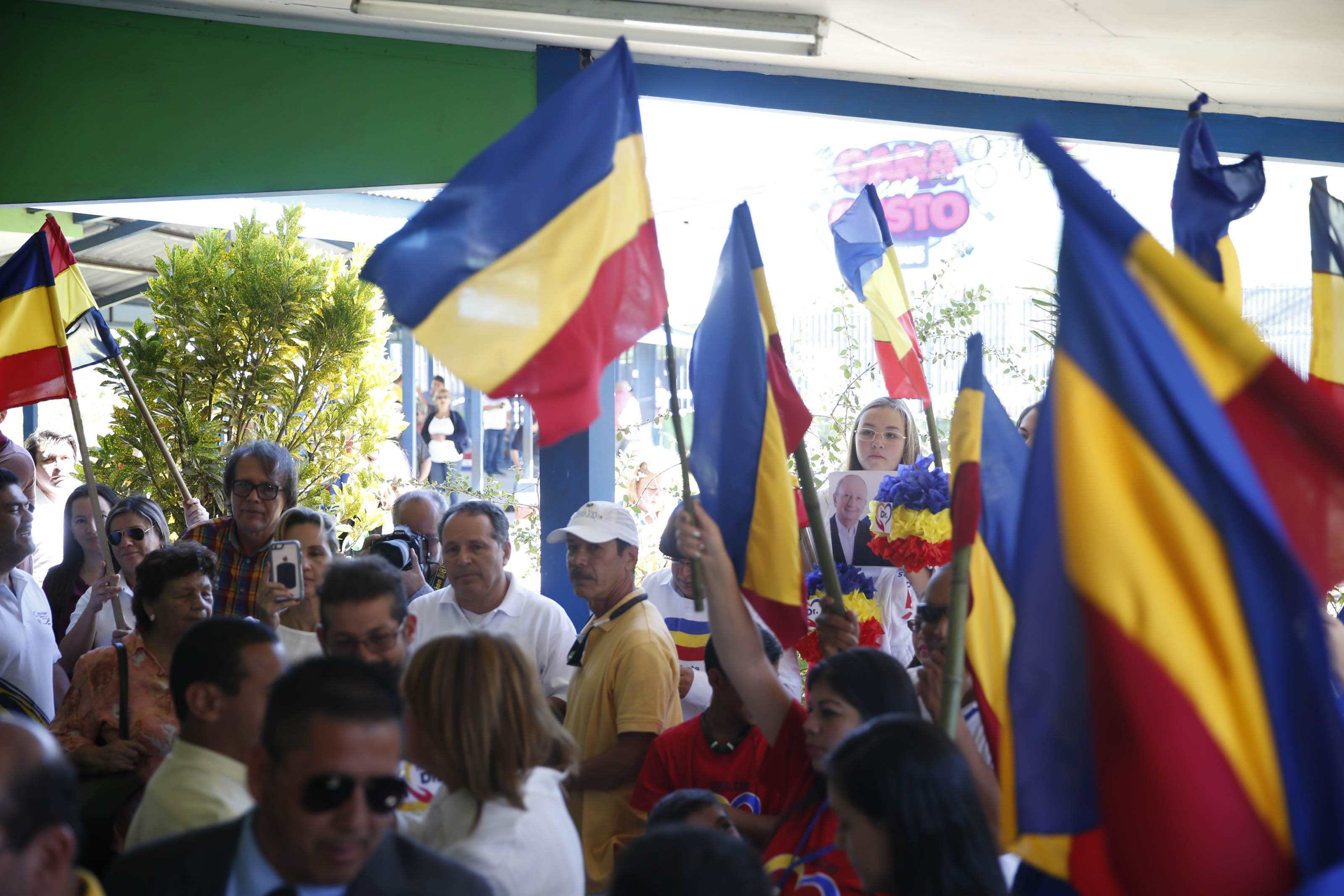 04/02/18. Escuela de la Betania, San Pedro, Costa Rica. Seguimiento Doctor Rodolfo Hernández Partido Republicano Social Cristiano, elecciones Presidenciales 2018. Fotografía: Alejandro Gamboa Madrigal