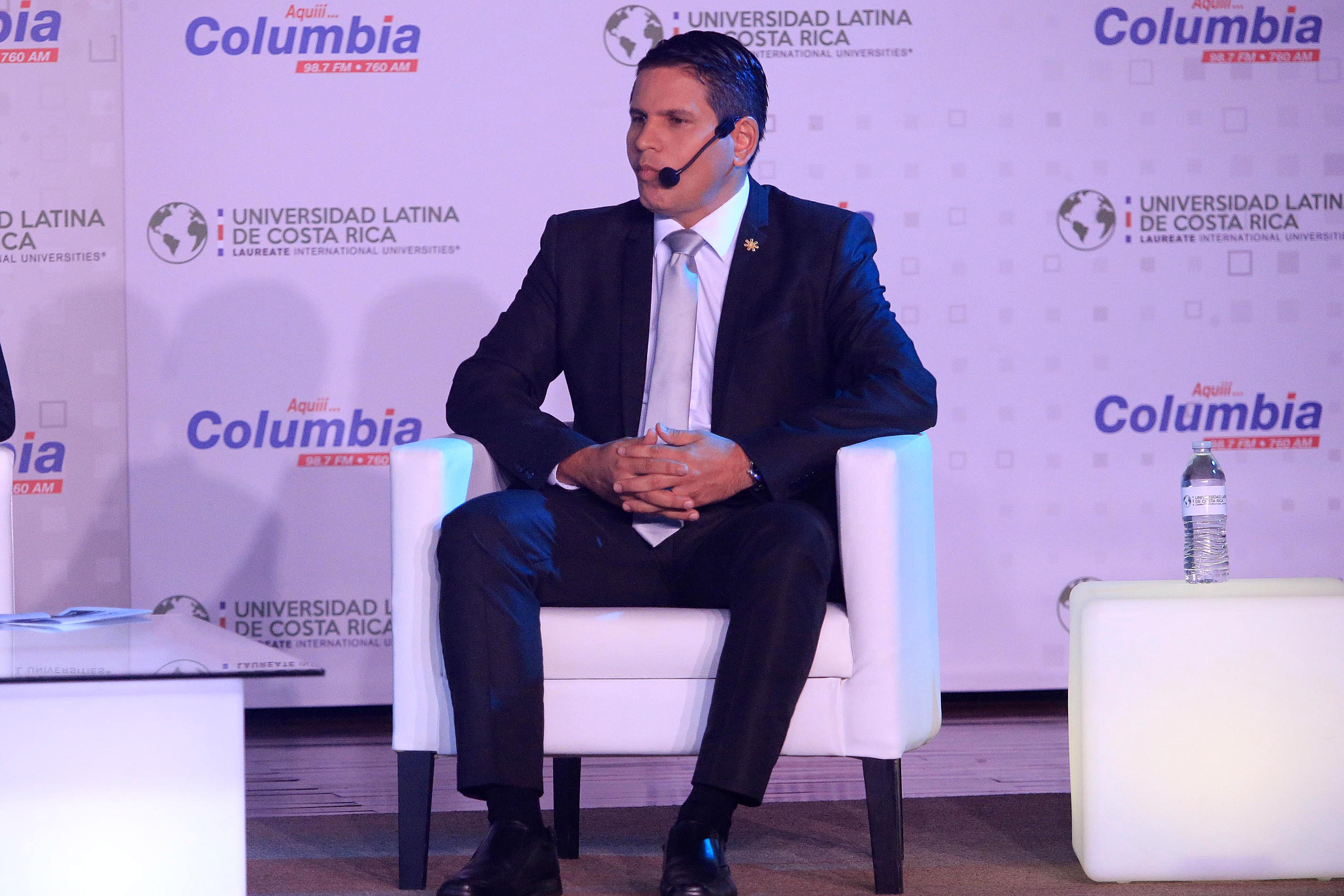 06/03/2018 Universidad Latina, San Pedro de Montes de Oca. Debate para Radio Columbia con los candidatos presidenciales, Carlos Alvarado, del Partido Acción Ciudadana (PAC) y Fabricio Alvarado, del Partido Restauración Nacional (PRN). El director de Noticias Columbia, Henry Rodríguez Chacón, fue el moderador. Foto: Rafael Pacheco
