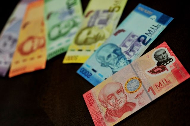20Junio2011 Banco Central de Costa Rica, San Jos centro. / fotografas de la nueva familia de billetes. A la fecha solo ha salido a circulacin el de 20.000, pero prximamente se liberarn el de mil y de dos mil. / Juliana barquero