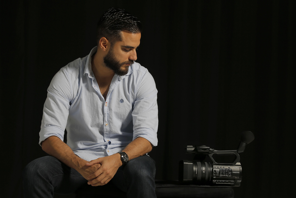 El director Marlon Villar creó su propia empresa de producción hace cuatro años. Se llama Luz Marina en homenaje a su abuela. Foto: Mayela López.