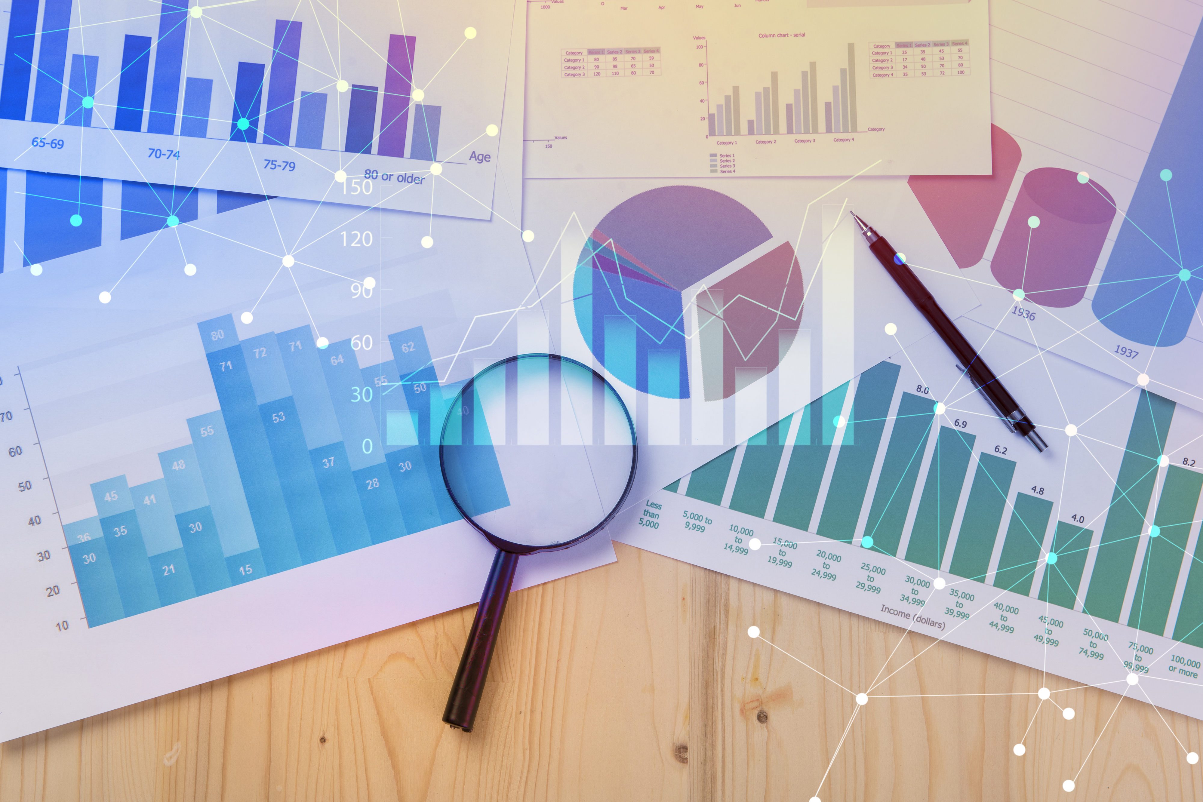 Estadísticas y datos económicos y financieros a análisis, revisión con lupa