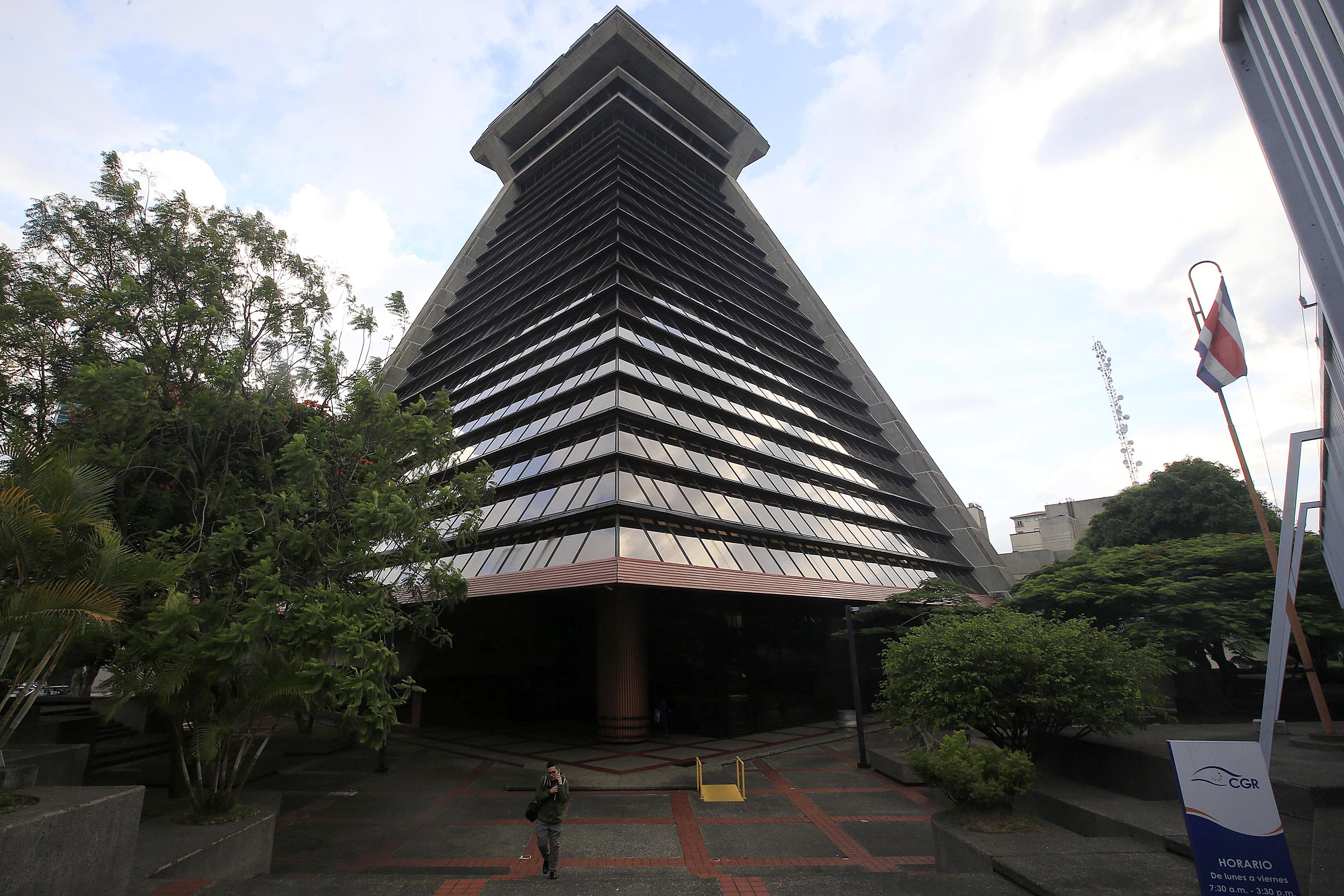 22/062018 Sabana Sur. Fachada del edificio de la Contraloría General de la República. Foto: Rafael Pacheco