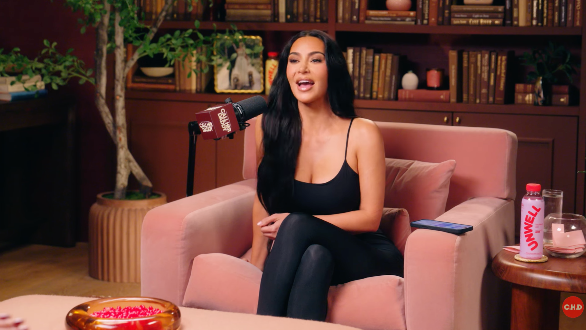Kim Kardashian relató que se casó con Damon Thomas mientras estaba drogada y que su familia se enteró después por Internet.