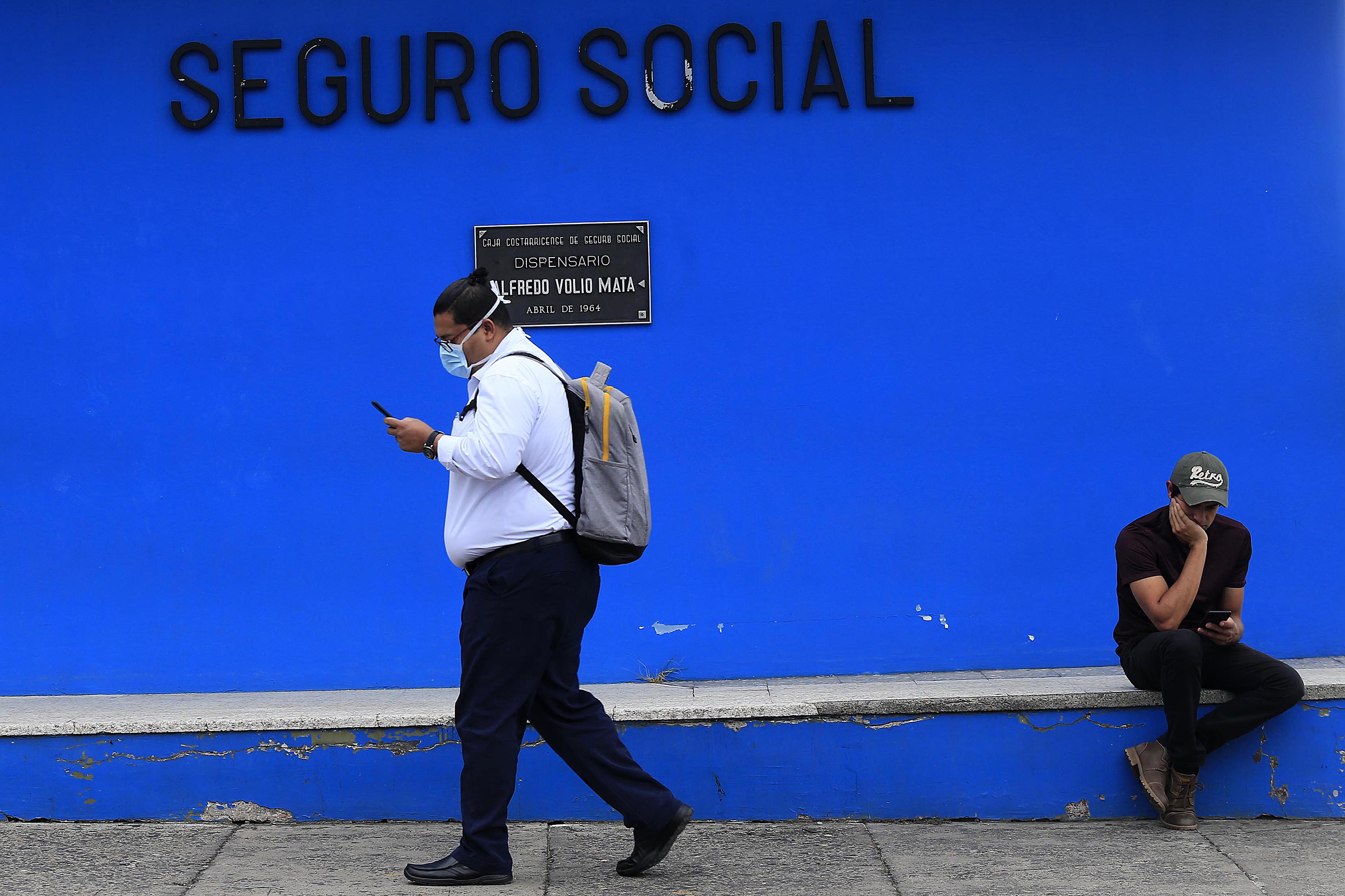 Al tercer trimestre de este año había 524.697 trabajadores independientes en Costa Rica, de los cuales el 58% no contaba con seguro, es decir 302.809 personas.
