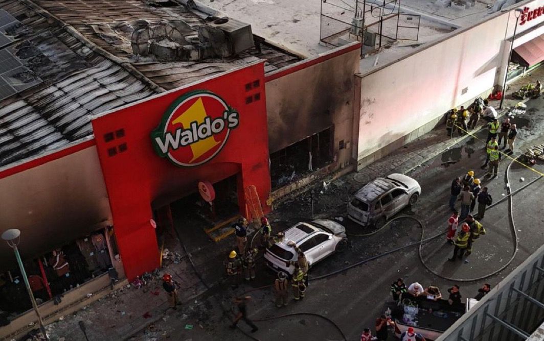 Según las autoridades locales, la tragedia habría ocurrido tras la explosión de un transformador.