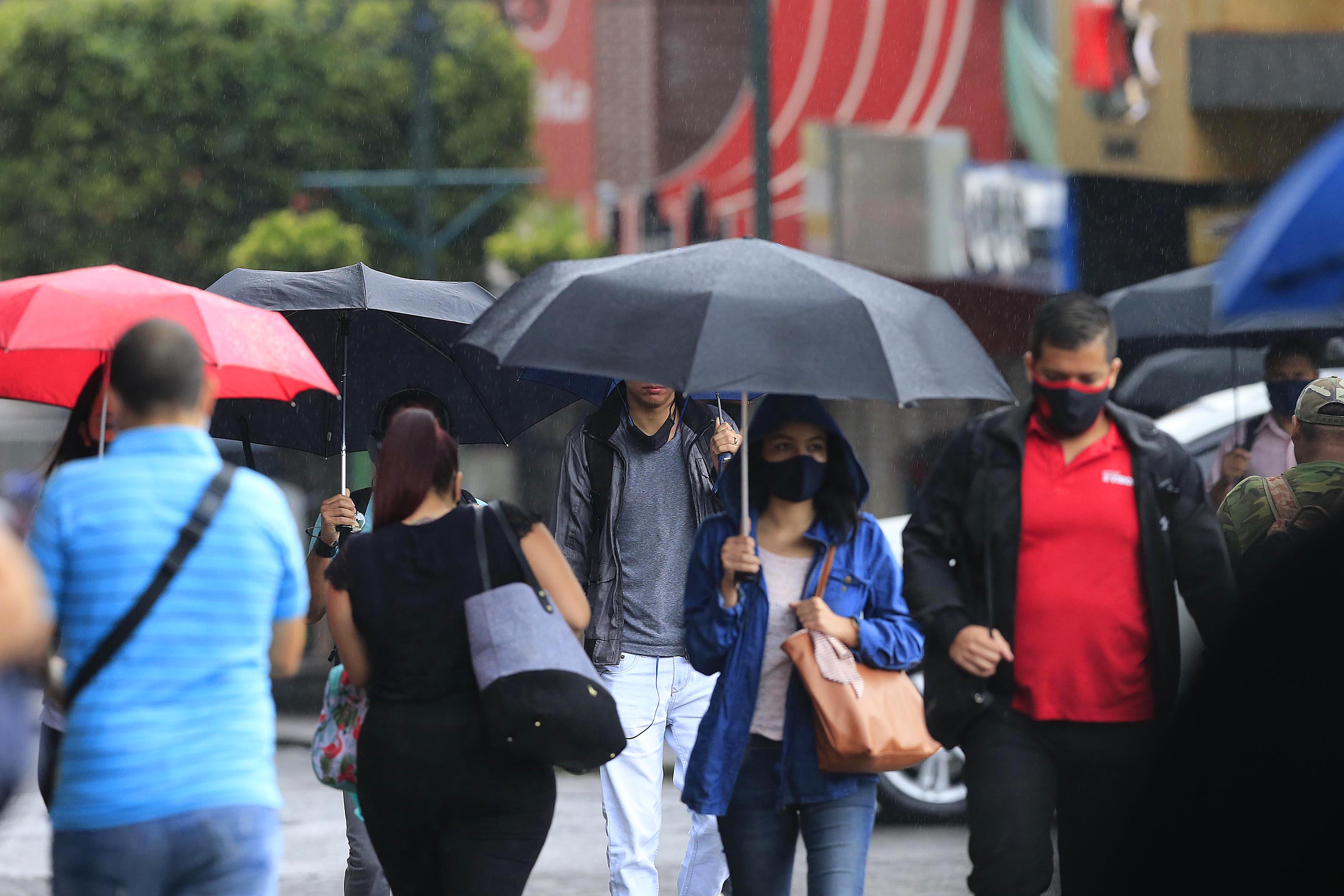 07/09/2020 San José. Hace seis meses apareció el primer caso de covid-19 en nuestro país. En medio de recomendaciones, advertencias y restricciones el país sigue adelante haciendo frente a la pandemia. Para esta semana se tiene programada, por parte del gobierno, la nueva fase con el lema "Costa Rica trabaja y se cuida". Foto: Rafael Pacheco