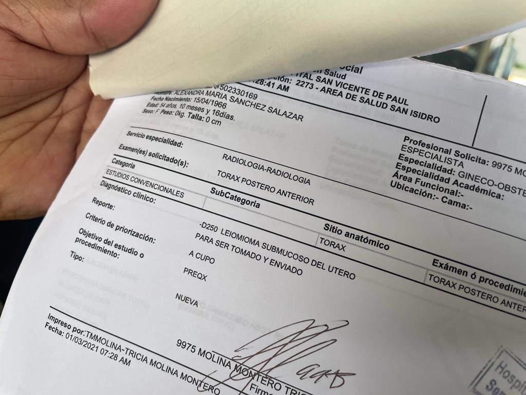 Alexandra Sánchez Salazar, profesora de San Isidro de Heredia. Lleva más de cinco años con varios miomas, hace cuatro espera que la llamen para operar. Hospital San Vicente de Paúl de Heredia. 14/10/2022