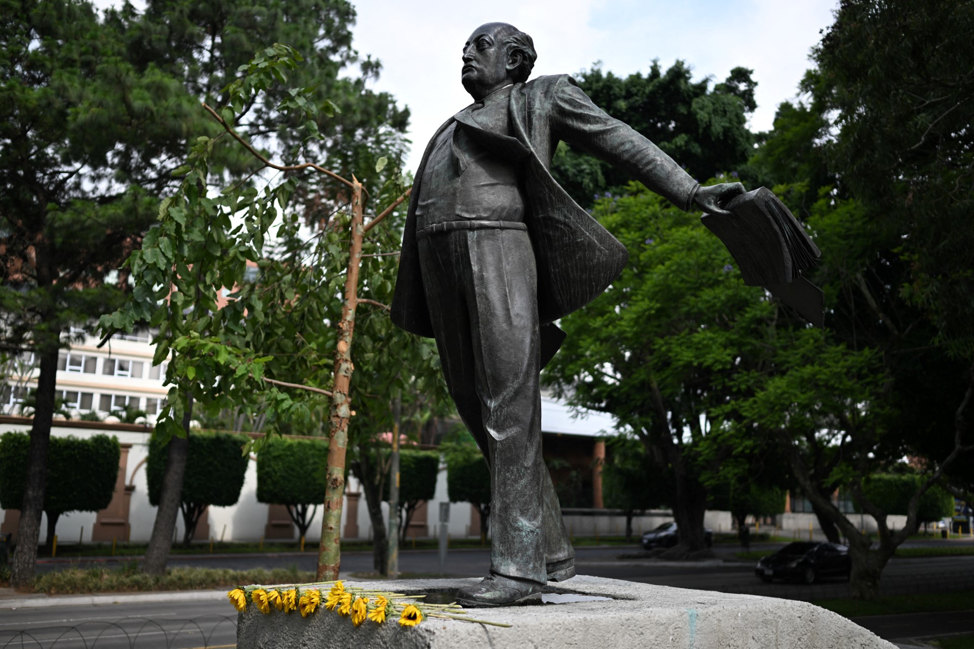 Monumento a Miguel Ángel Asturias en la Ciudad de Guatemala.