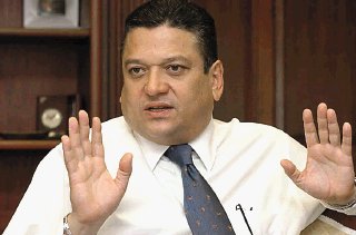 El alcalde Johnny Araya alega que la actualización del catastro sí fue beneficiosa para la Municipalidad. | ARCHIVO.