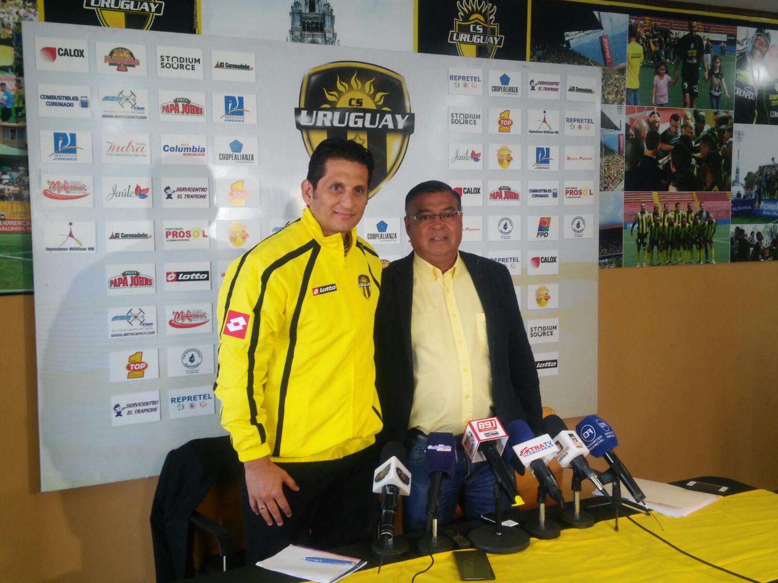 Este lunes se realizó la presentación de Rónald González como técnico.