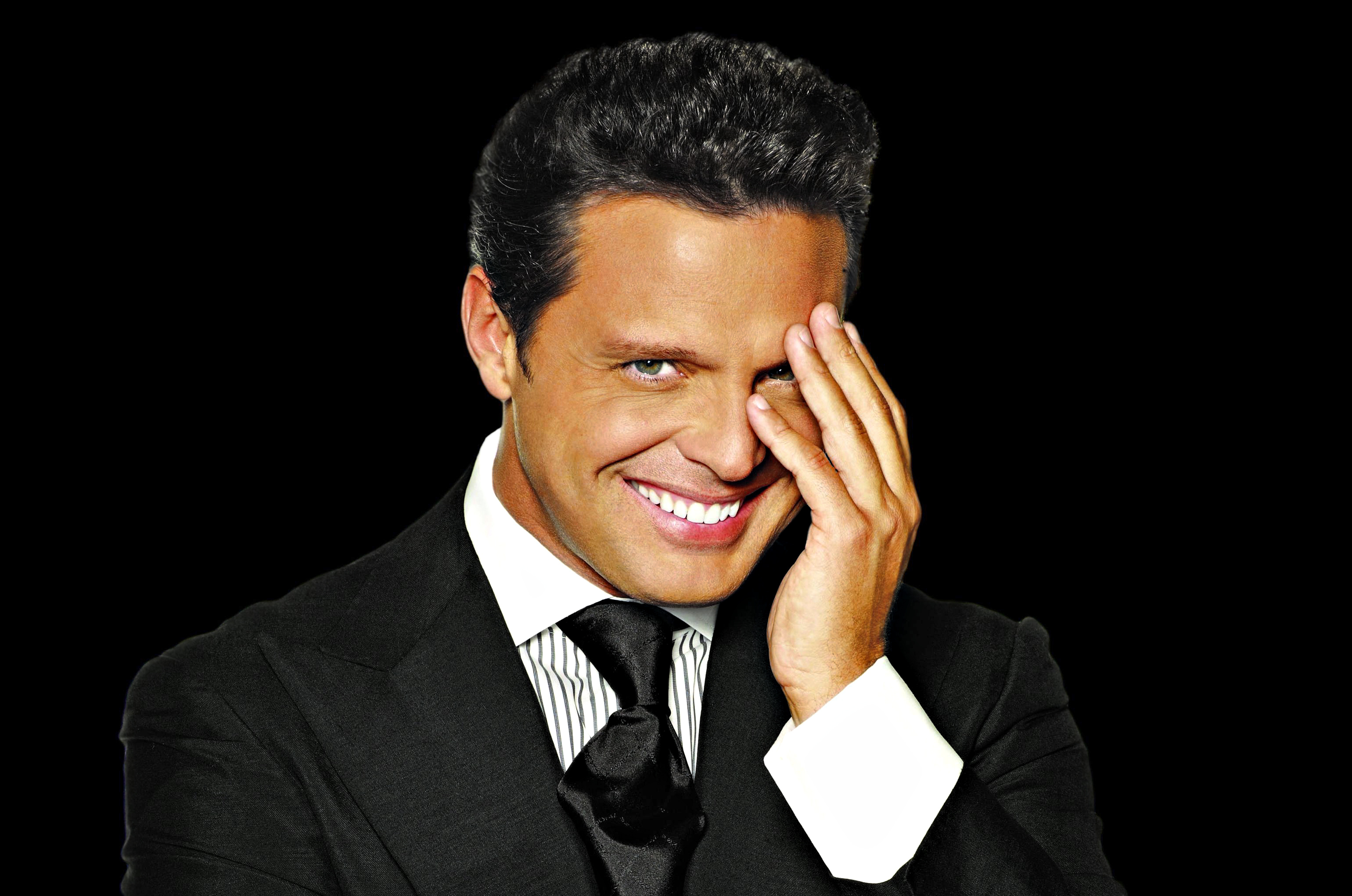 El cantante Luis Miguel se había alejado de la producción musical desde el año 2004.