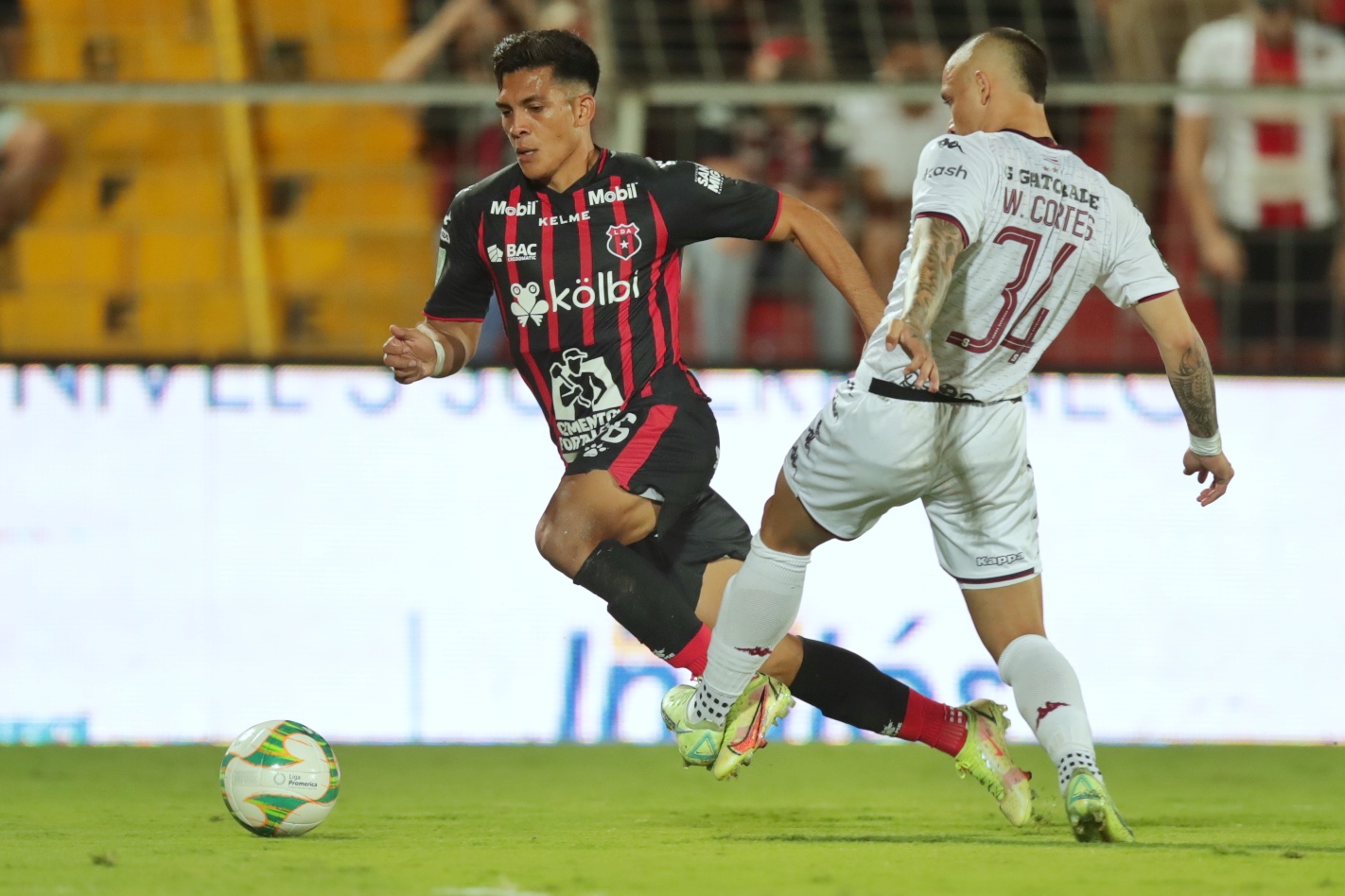 Alonso Martínez añoraba irse de Alajuelense siendo campeón, algo que no pasó.