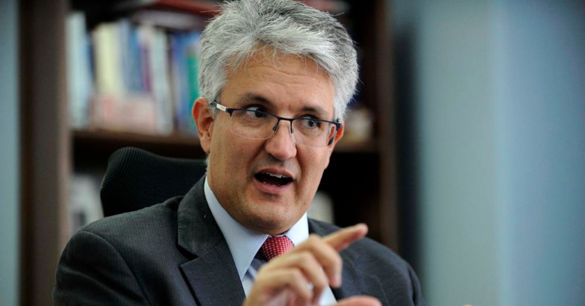En la imagen, Tomás Soley, superintendente de valores.