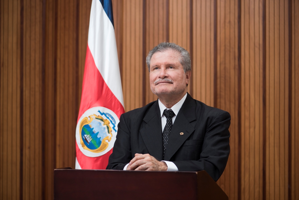 26/09/2019 Magistrados de la Sala Constitucional, Magistrado Fernando Cruz Castro.