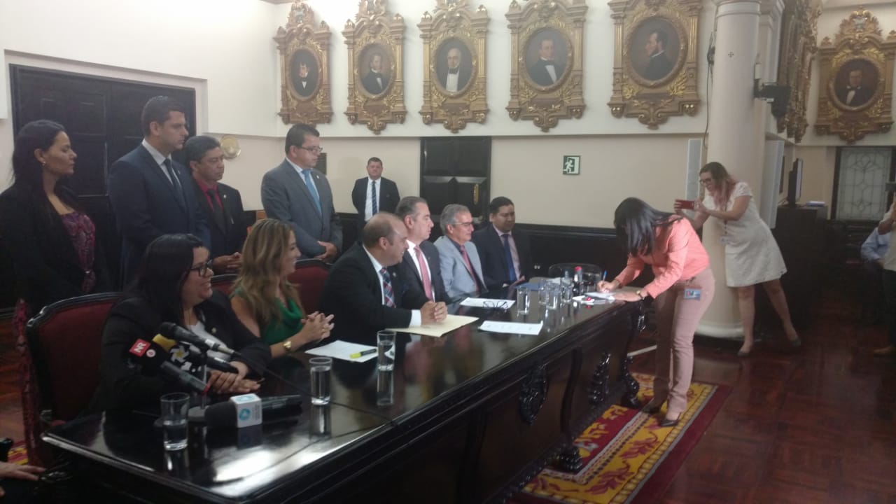 El proyecto de ley para regular el teletrabajo tiene apoyo de cuatro fracciones legislativas, el bloque de diputados independientes, la Uccaep y el Ministerio de Trabajo. Foto: A. Sequeira.