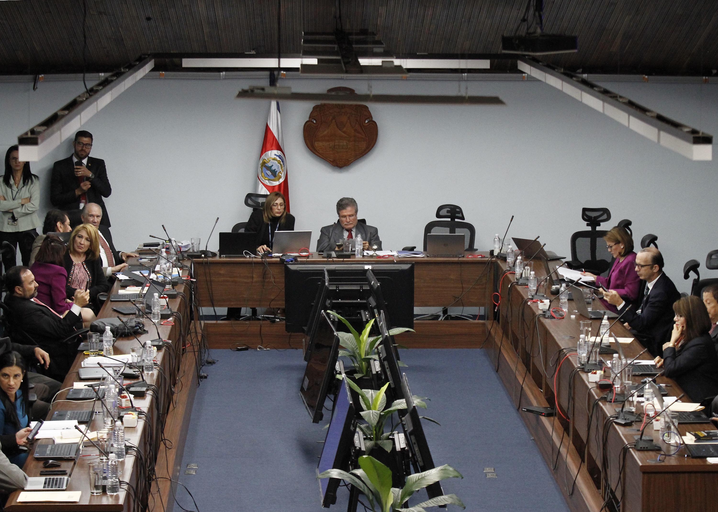 16/10/2018. OIJ, San José. Los magistrados de la Corte Plena emiten un pronunciamiento sobre la Reforma Fiscal. En la foto: Los magistrados encabezados por Fernando Cruz iniciaron la sesión antes de la 10 a.m. Foto: Gesline Arango.
