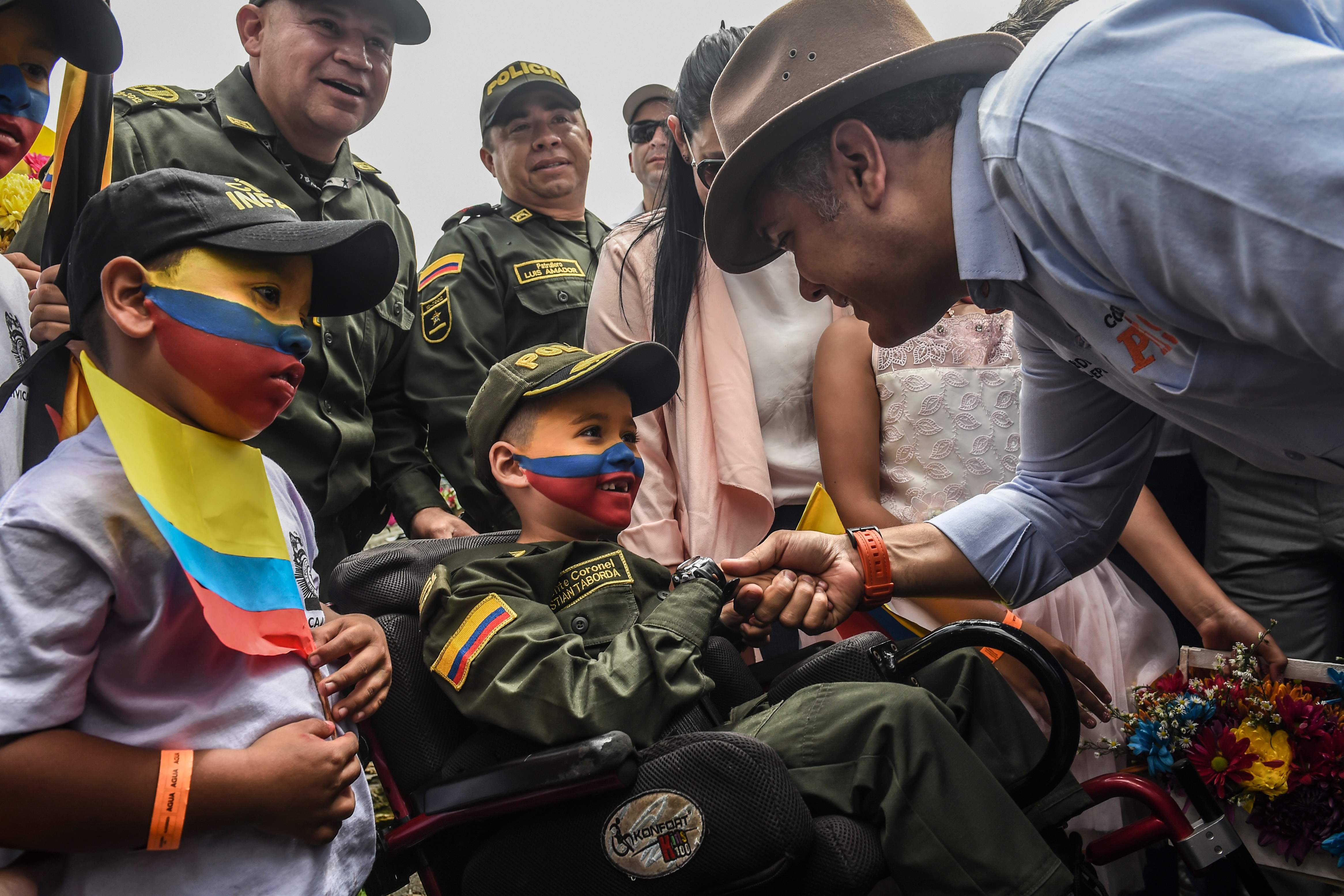 Duque anunció un cese del diálogo con la guerrilla hasta que todos los rehenes sean liberados.
