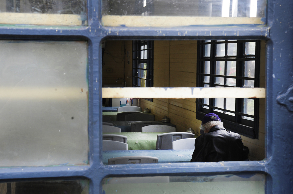 Familiares abandonan a los adultos mayores en albergues y no los vuelven a visitar, o bien, los dejan de ir a ver a sus propias casas. (Foto con fines ilustrativos). | RAFAEL MURILLO