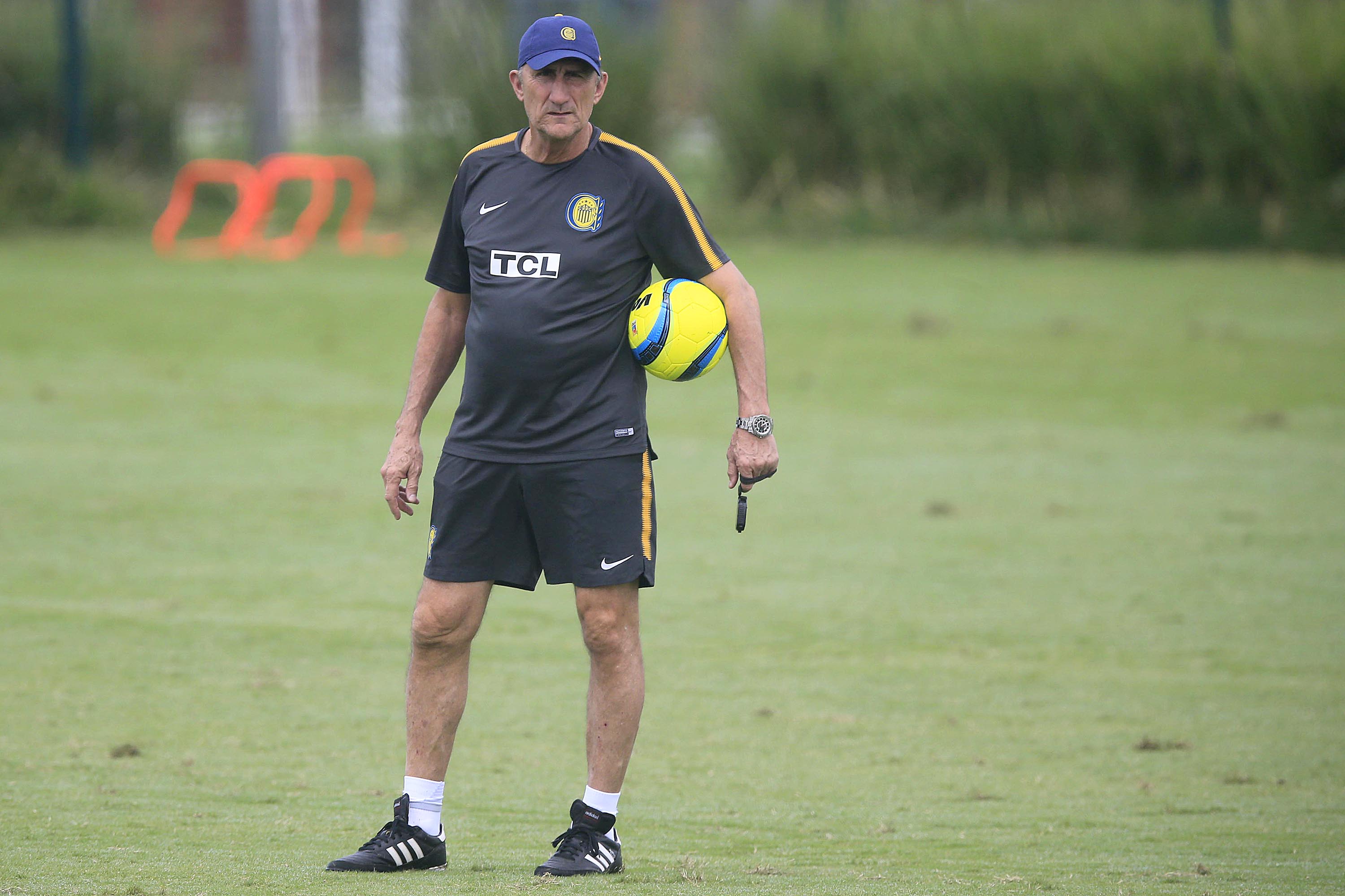 Edgardo Bauza elogió el Centro de Alto Rendimiento de Alajuelense en Turrúcares. Fotografía: Rafael Pacheco