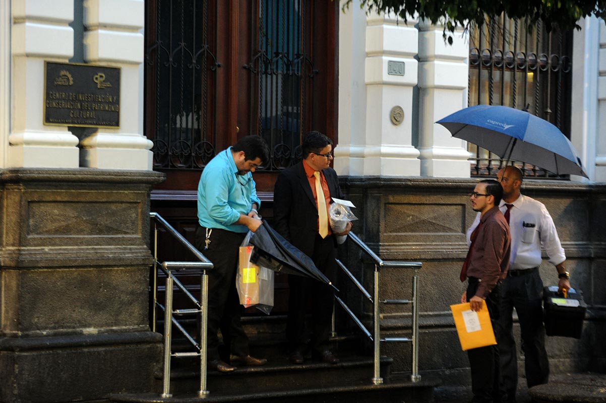 La tarde de este jueves 8 de junio, funcionarios de la Fiscalía Adjunta Agrario Ambiental y del Organismo de Investigación Judicial (OIJ) secuestraron los expedientes administrativos del proyecto de remodelación del histórico inmueble.
