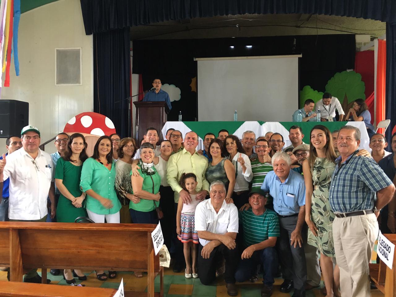 Los asambleístas de San Carlos eligieron a Alfredo Córdoba para que aspire por quinta ocasión la alcaldía del cantón. Lo acompañarán Karol Salas y Rita Arce.