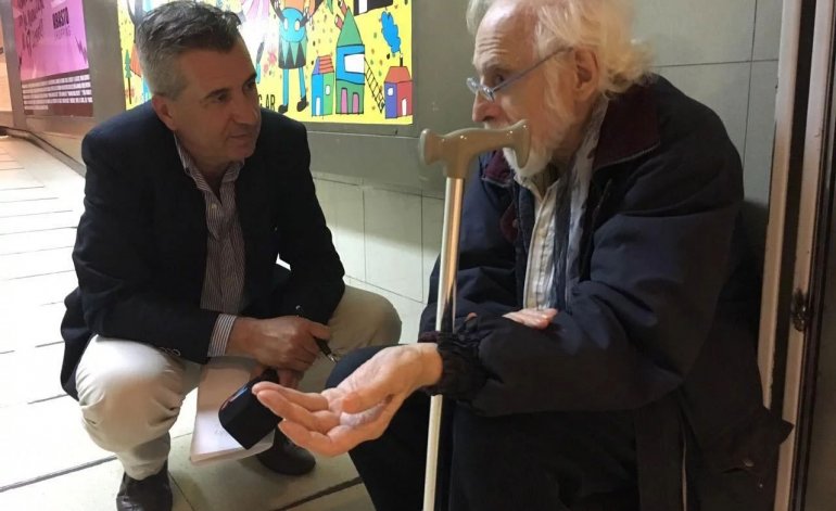 El periodista Javier Lozano, de TN noticias, encontró a Pinetta en el subterráneo.
