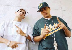 Sorpresa.Ángel & Khriz se sorprende del éxito de su primer disco.archivo.