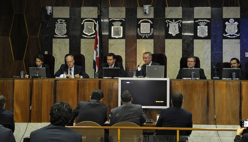 La Sala IV declaró sin lugar, en diciembre de 2014, una acción de inconstitucionalidad donde la Contraloría cuestionaba la licencia con goce de 100% de salario que se paga a los empleados de la Corte cuando se incapacitan. El privilegio, entonces, aún se aplica. | MAYELA LÓPEZ