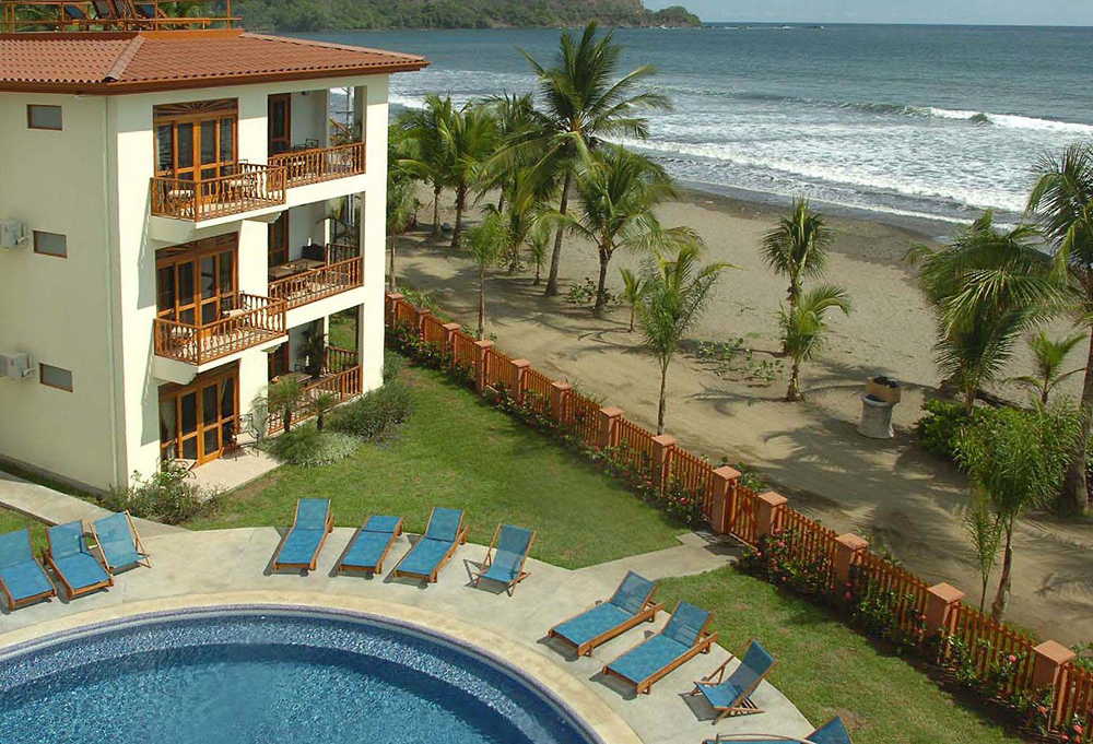 Según el ICT, en el 2015, 1.858.965 viajeros visitaron Costa Rica por la vía aérea, con los aeropuertos Juan Santamaría y Daniel Oduber como los principales puertos de entrada. Un 11% de los turistas manifestó haber alquilado casa, apartamento o condominio. | ARCHIVO/ALBERT MARÍN.