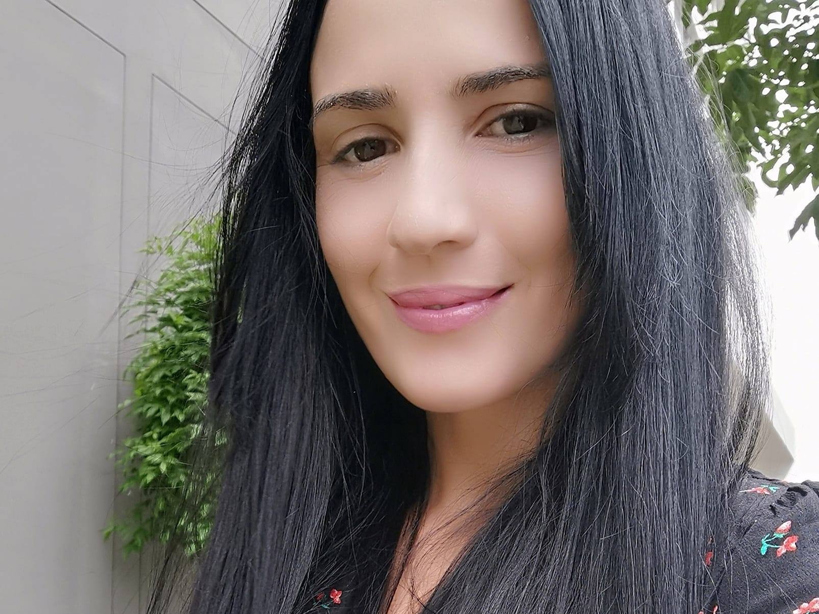 05/08/2020 TOMADAS DE FACEBOOK de Miren Martínez Ruiz, la periodista que ganó los contratos con CCSS.
