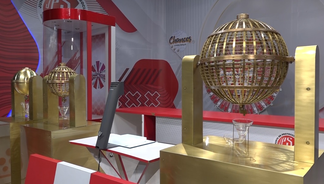 La JPS adquirió tres tómbolas para realizar los sorteos de Lotería Popular y Lotería Nacional, estas tómbolas son una gran innovación para continuar garantizando un proceso justo y confiable para la selección de números, series y premios de los sorteos.