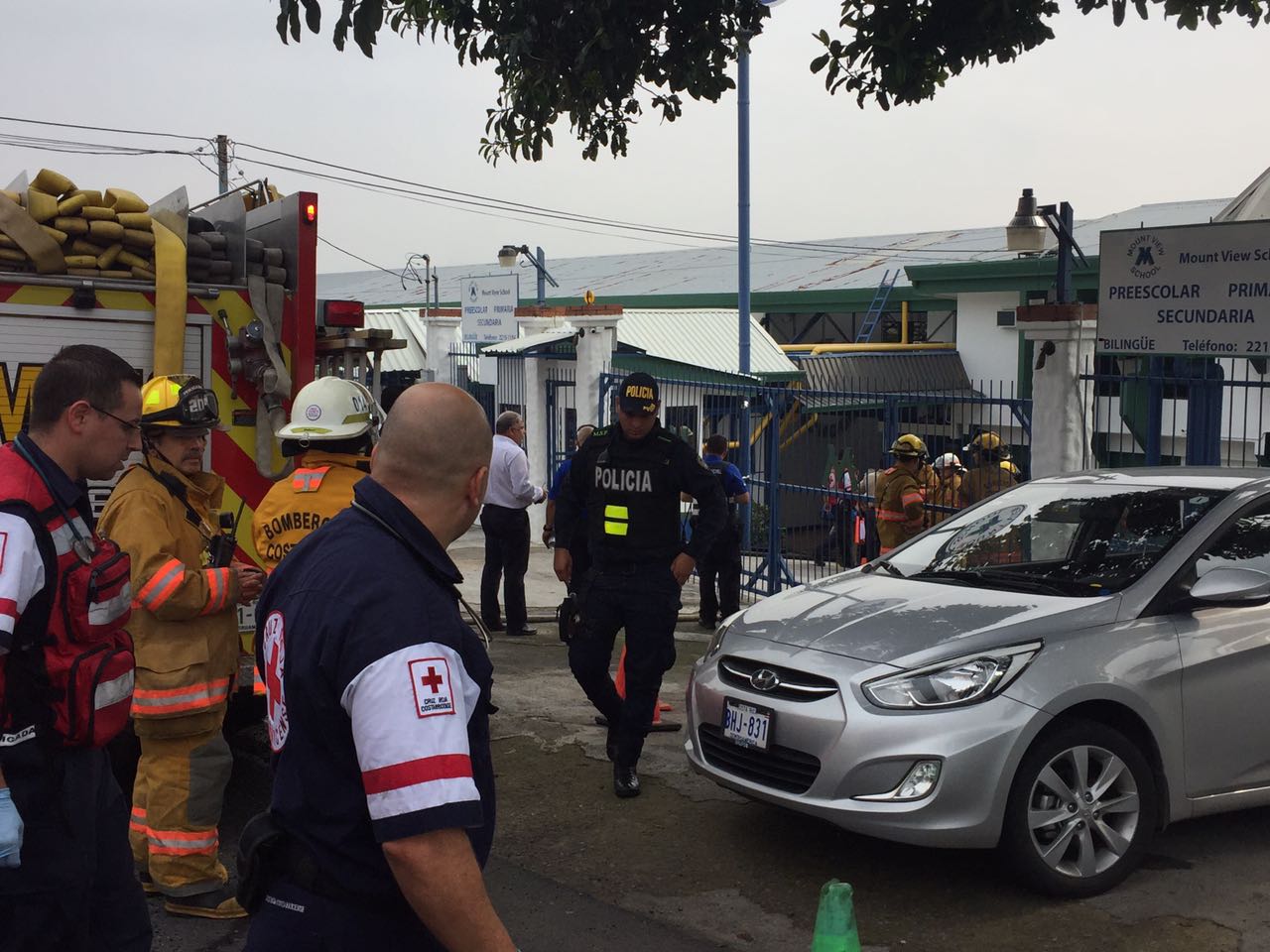 La balacera generó un despliegue del Cuerpo de Bomberos, Cruz Roja y Fuerza Pública.