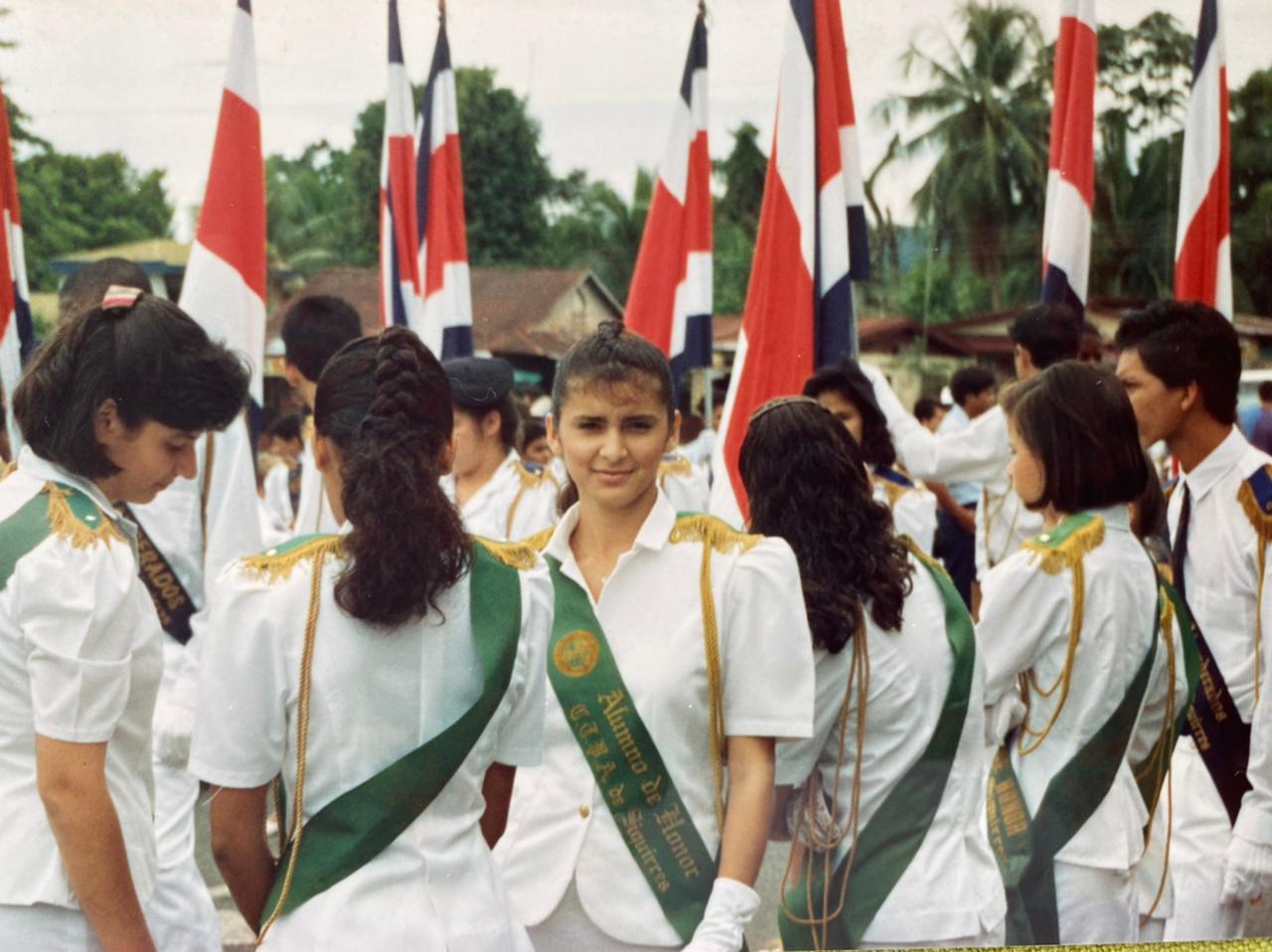 01/05/2021. Silvia Hernández durante un desfile del 15 de setiembre. Ella estudió secundaria, hasta el cuarto año, en el Colegio Técnico Profesional Agropecuario de Siquirres. Sus padres dicen que siempre fue alumna de honor. Foto: cortesía Freddy Hernández.