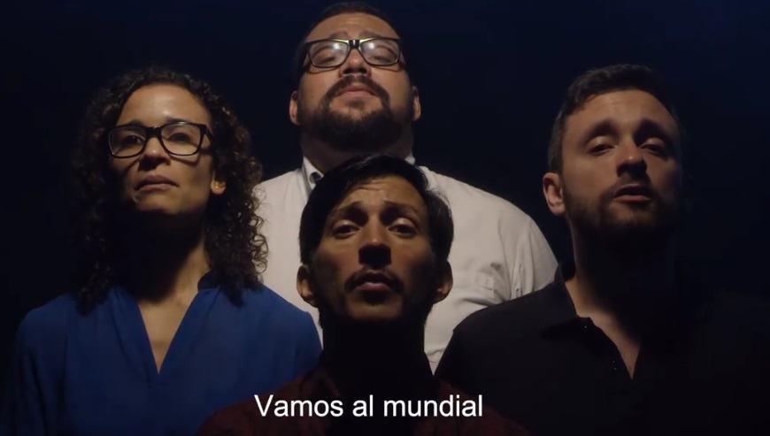 Los protagonistas de 'Compas' en el adelanto de la serie.