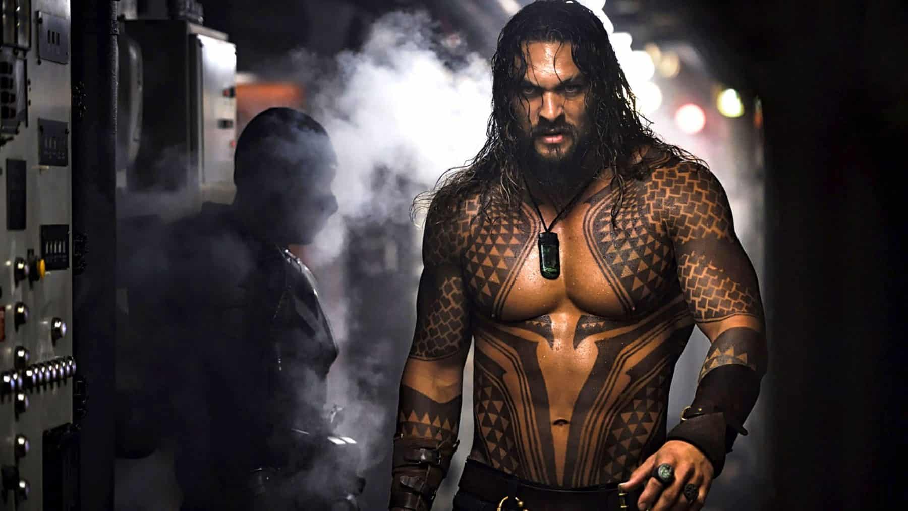 En el tráiler final de Aquaman, lo importante es el tridente de