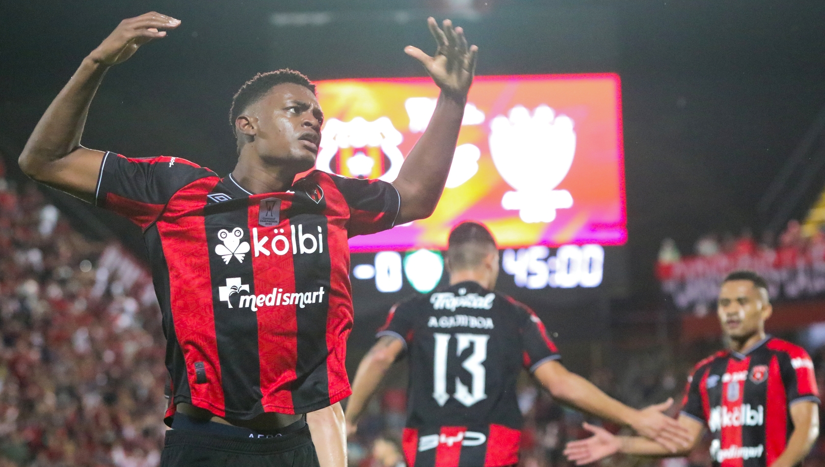Rashir Parkins fue clave para que Liga Deportiva Alajuelense esté en la final de la Copa Centroamericana de Concacaf.
