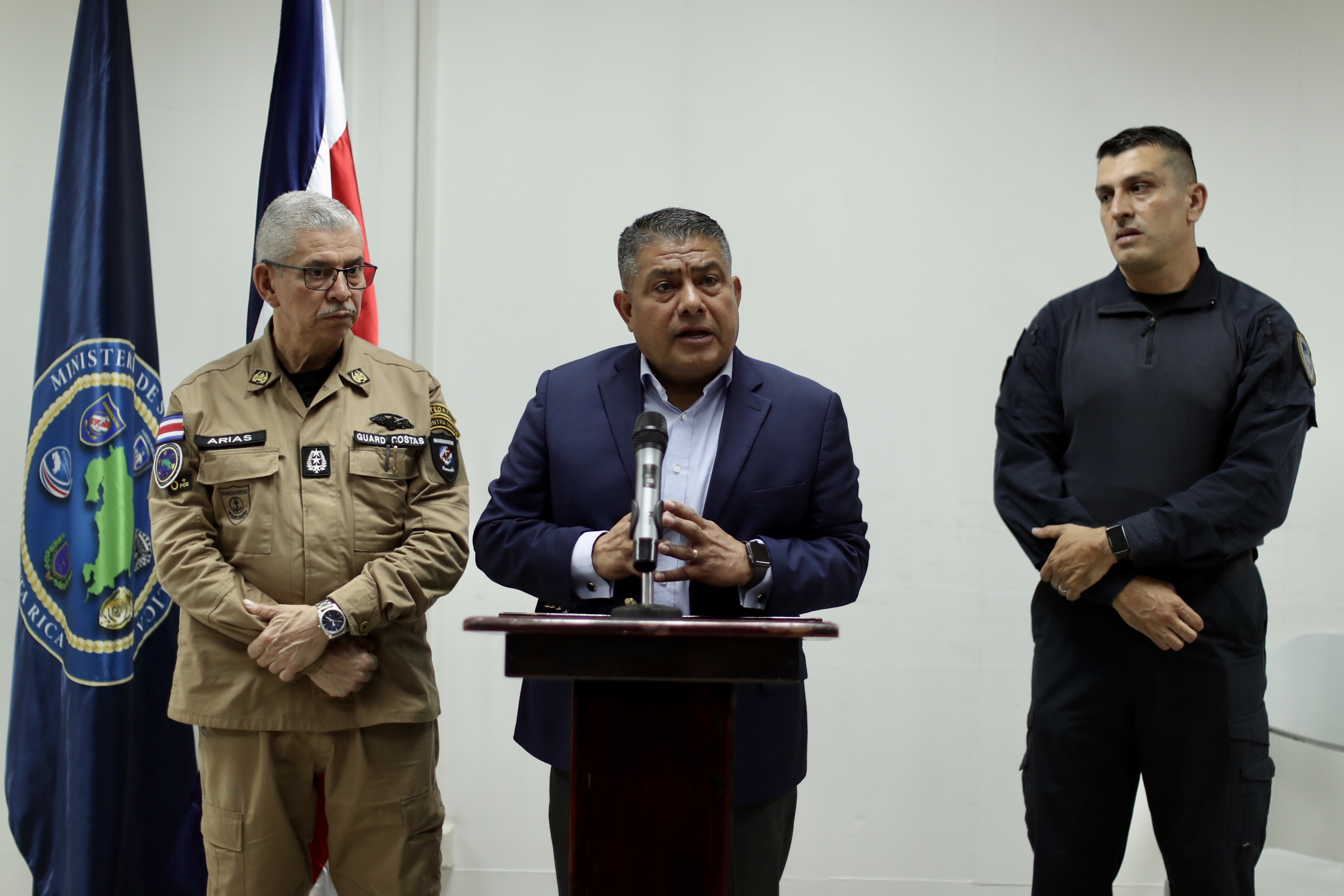 21/04/2023, San José, Ministerio de Seguridad Pública, conferencia de prensa del ministerio de seguridad con el ministro Jorge Torres y los viceministros Daniel Calderon y Martín Arias.