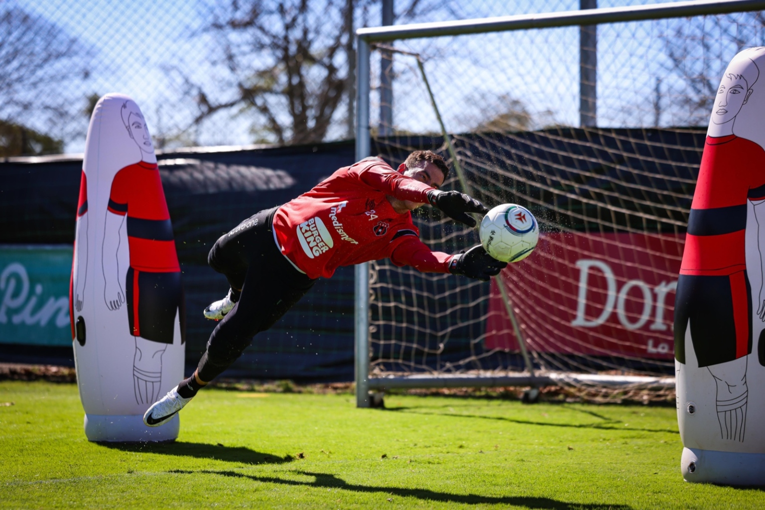 Alejandro Duarte quedó habilitado de manera oficial para jugar con Liga Deportiva Alajuelense.